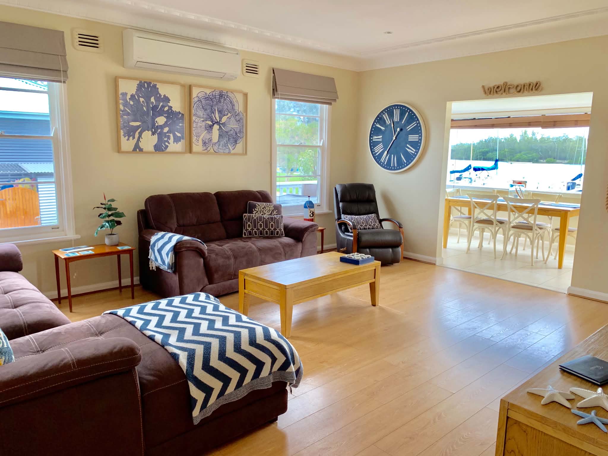 Riverbank Cottage Waterfront Escape