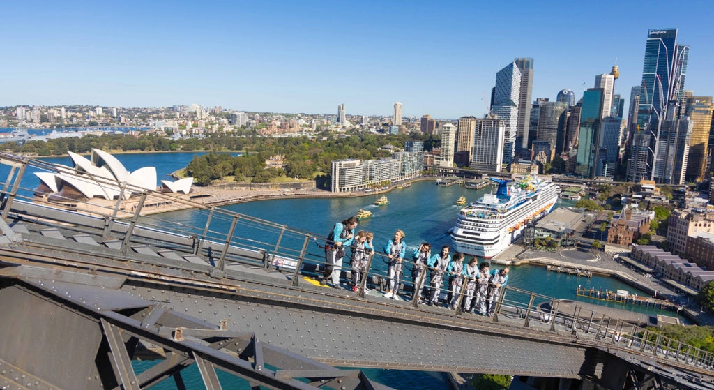 Sydney Harbour Bridge Summit Climb with Pub Lunch at The Rocks