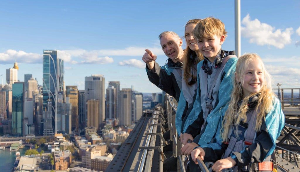 Sydney Harbour Bridge Summit Climb with Pub Lunch at The Rocks