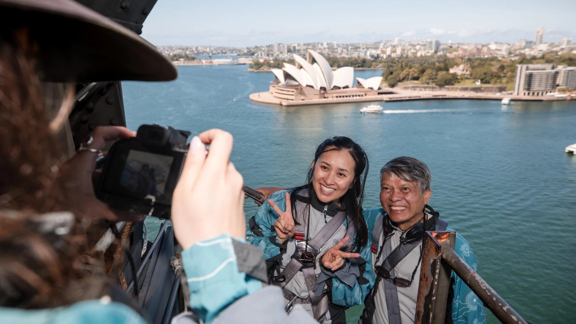 Sydney Harbour Bridge Summit Climb with Pub Lunch at The Rocks