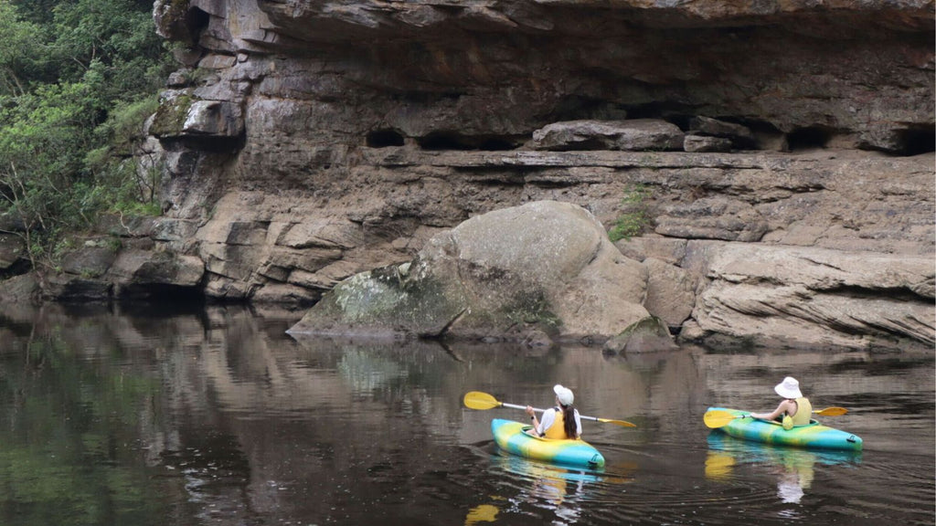Kangaroo Valley Kayak, Dine & Stay Adventure
