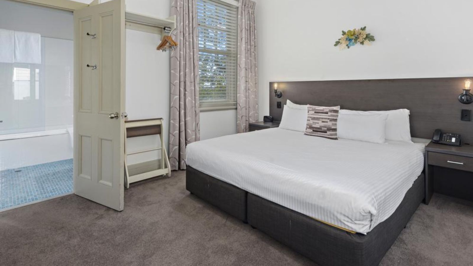 Harbour of Haunting Secrets & Stay for 2