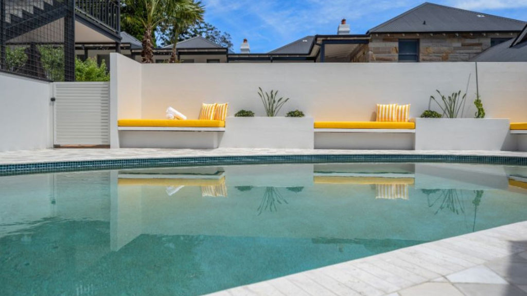 Kangaroo Valley Kayak, Dine & Stay Adventure